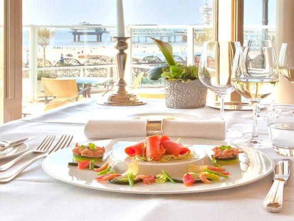 Nhà Hàng - Khách Sạn